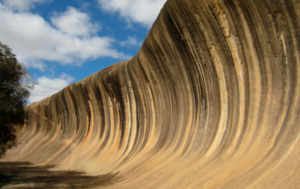 Rock Wave – kamena stena u obliku talasa koja fascinira posetioce